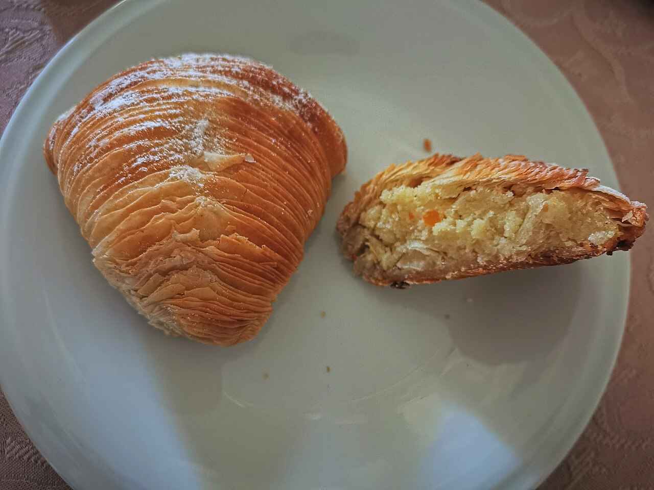 Real layered sfogliatella riccia pastry